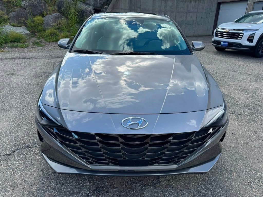 Certified 2023 Hyundai Elantra Limited FWD image 10