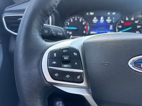 Used 2023 Ford Explorer XLT w/ Equipment Group 202A image 22