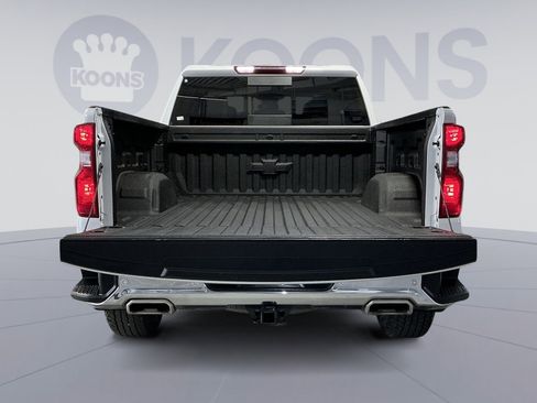 Used 2024 Chevrolet Silverado 1500 LT AWD/4WD image 23