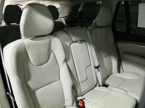 Used 2023 Volvo XC90 B6 Plus w/ Protection Package Premier AWD/4WD image 25