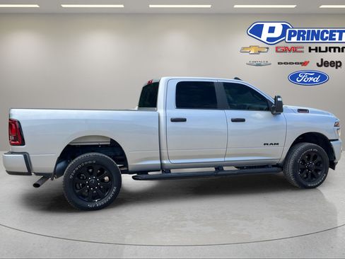 Used 2026 RAM 2500 Big Horn AWD/4WD image 8