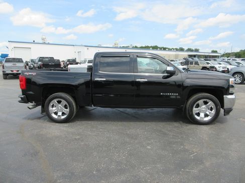 Used 2017 Chevrolet Silverado 1500 LTZ w/ Sport Package AWD/4WD image 4