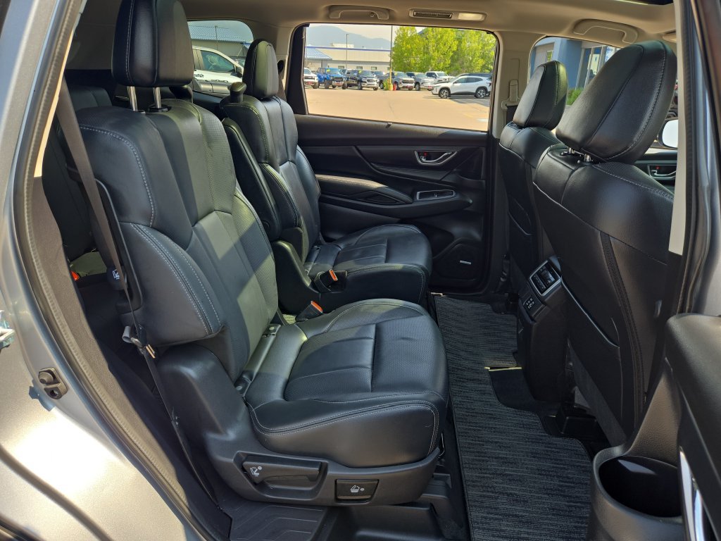 Used 2025 Subaru Ascent Limited AWD/4WD image 17