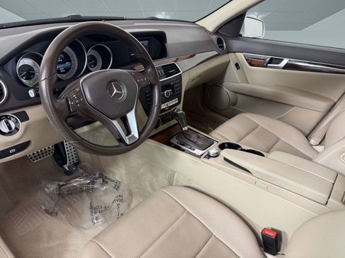 Used 2014 Mercedes-Benz C 250 Luxury image 4