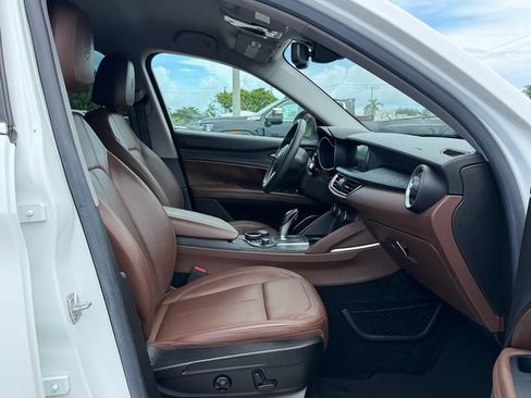 Used 2019 Alfa Romeo Stelvio RWD image 17