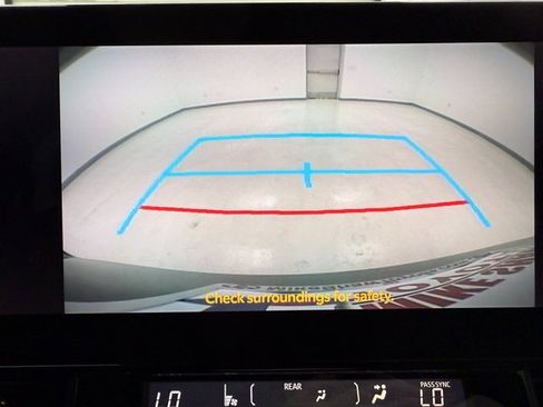 New 2026 Toyota Sienna XLE image 20