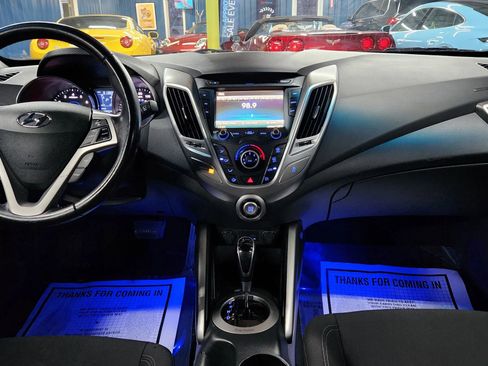 Used 2013 Hyundai Veloster RE:MIX Edition image 22