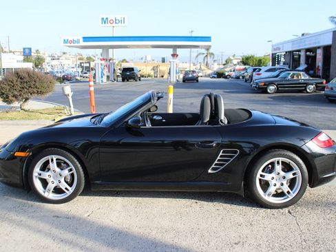 Used 2006 Porsche Boxster RWD image 2