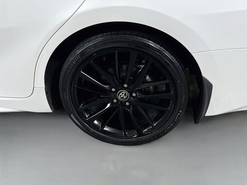 Used 2022 Toyota Camry XSE FWD image 29
