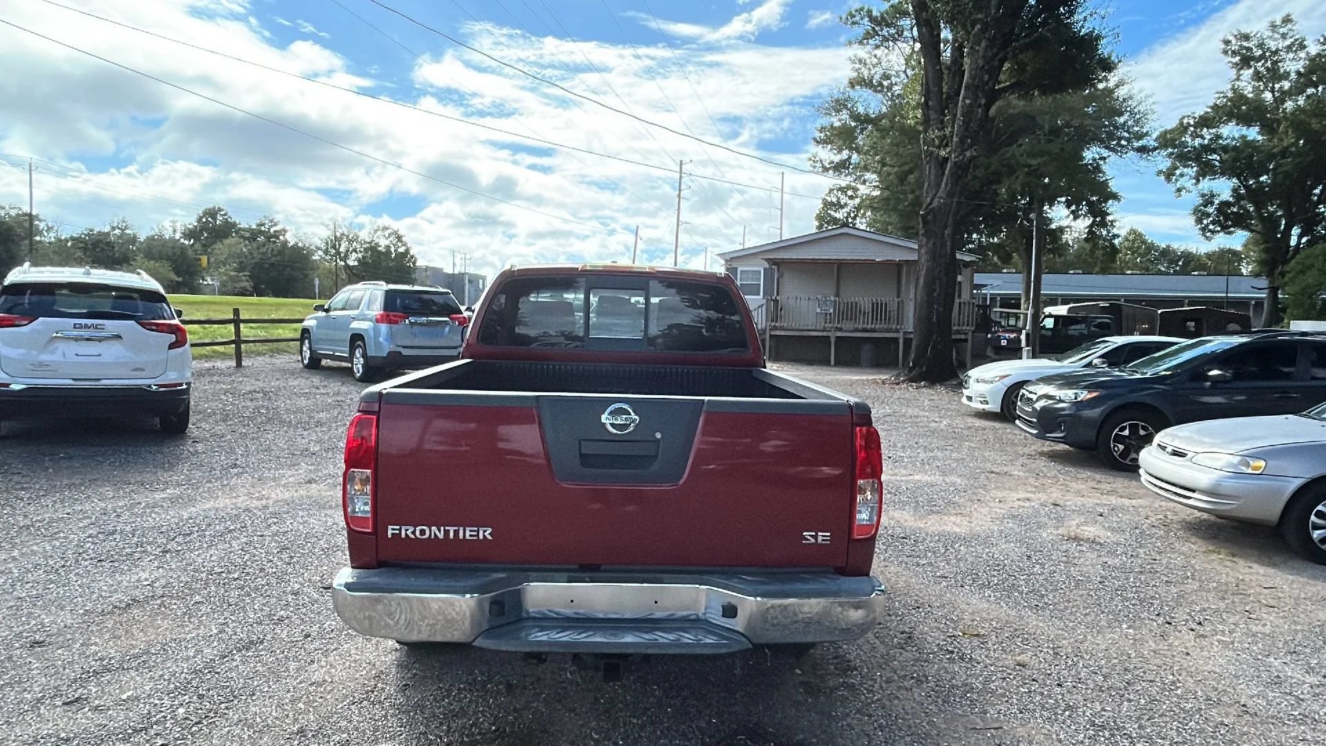Used 2007 Nissan Frontier SE w/ SE Value Truck Pkg RWD image 7