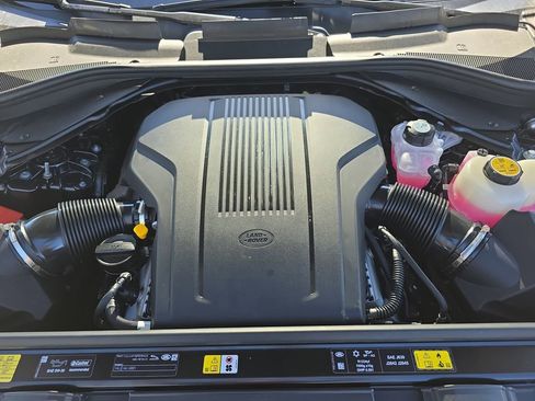 New 2026 Land Rover Range Rover Long Wheelbase SE AWD/4WD image 33