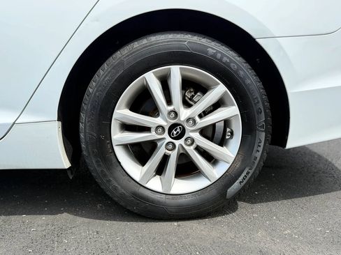 Used 2017 Hyundai Sonata SE FWD image 36