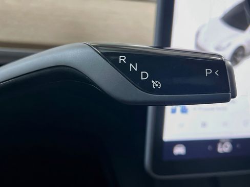 Used 2021 Tesla Model 3 RWD image 13