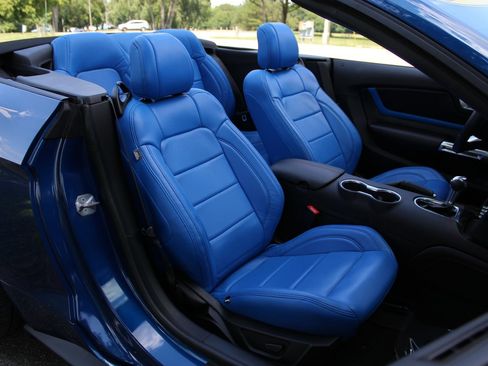 Used 2023 Ford Mustang GT Premium w/ Equipment Group 401A RWD image 11
