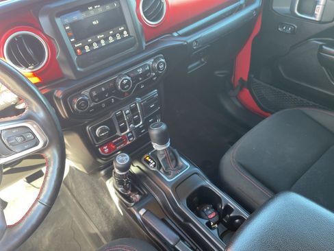 Used 2021 Jeep Gladiator Rubicon w/ LED Lighting Group image 17