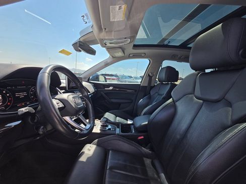 Used 2019 Audi Q5 2.0T Premium Plus w/ Premium Plus Package AWD/4WD image 12