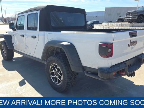 Used 2024 Jeep Gladiator Rubicon image 3