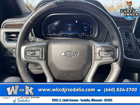 Used 2022 Chevrolet Tahoe Z71 w/ Luxury Package AWD/4WD image 15