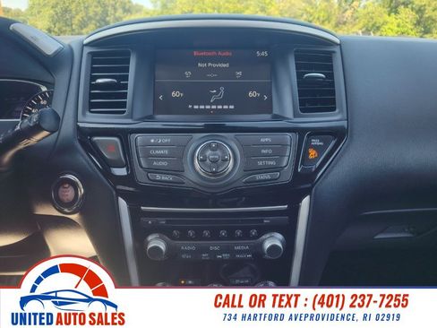 Used 2020 Nissan Pathfinder SV AWD/4WD image 16