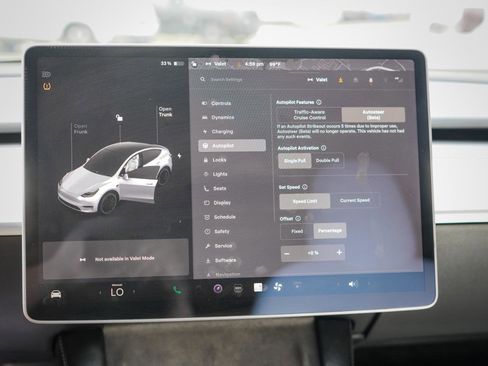 Used 2021 Tesla Model Y Long Range AWD/4WD image 12