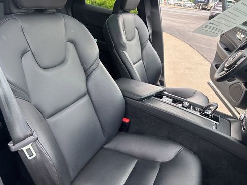 Certified 2023 Volvo XC60 B5 Core w/ Climate Package AWD/4WD image 41