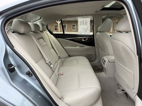 Used 2018 INFINITI Q50 Luxe w/ Essential Package (3.0T Luxe) image 19