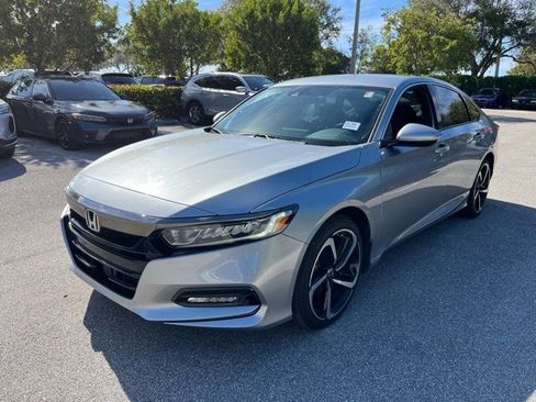 Used 2019 Honda Accord Sport image 2