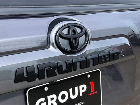 Used 2023 Toyota 4Runner SR5 Premium w/ Moonroof Package AWD/4WD image 31
