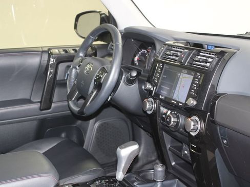 Used 2023 Toyota 4Runner TRD Off-Road Premium AWD/4WD image 30