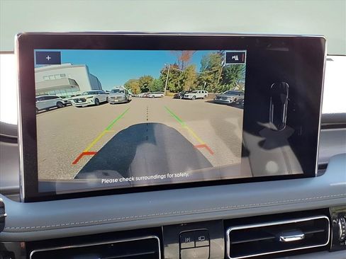 Certified 2021 Lincoln Nautilus Reserve image 10