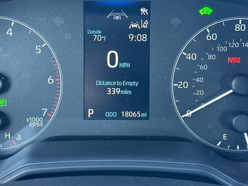 Used 2024 Toyota Corolla LE FWD image 28