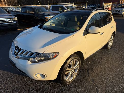 Used 2010 Nissan Murano LE w/ Navigation Pkg image 3