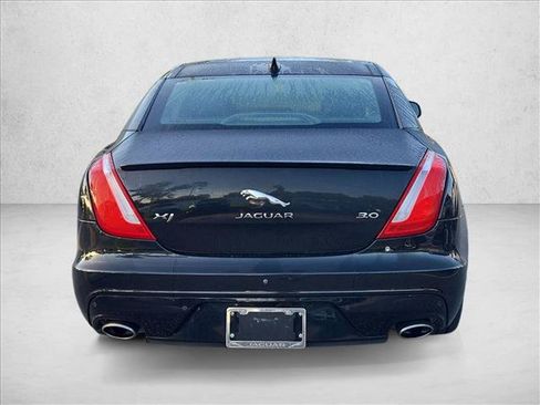 Used 2019 Jaguar XJ R-Sport RWD image 6