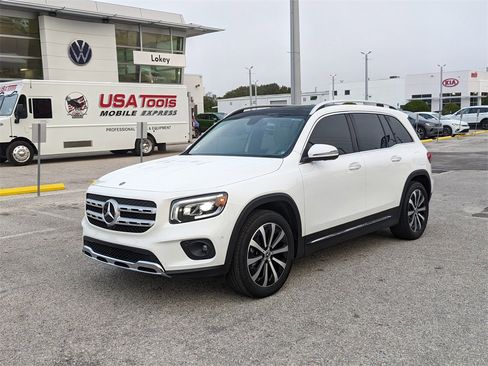 Used 2022 Mercedes-Benz GLB 250 image 2