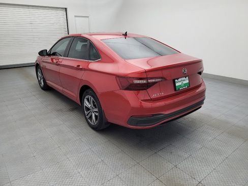 Used 2024 Volkswagen Jetta SE image 5