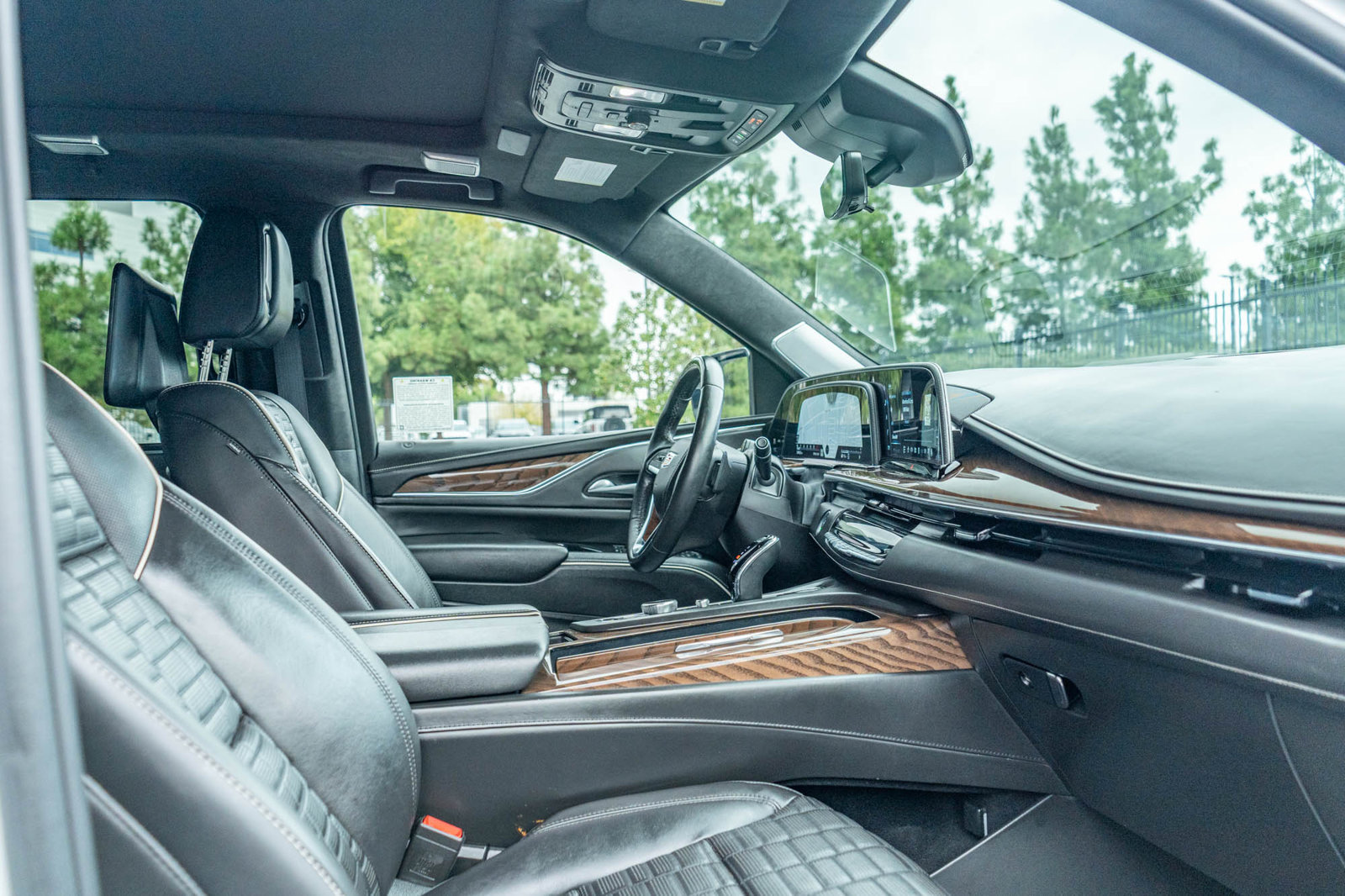 Used 2024 Cadillac Escalade ESV Sport Platinum AWD/4WD image 22
