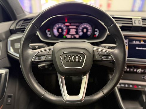 Used 2020 Audi Q3 2.0T Premium w/ Convenience Package AWD/4WD image 17