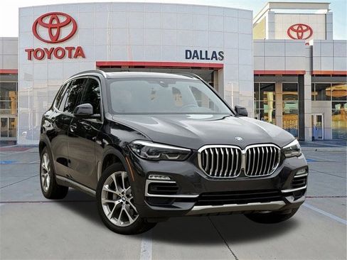 Used 2021 BMW X5 sDrive40i w/ Premium Package image 1