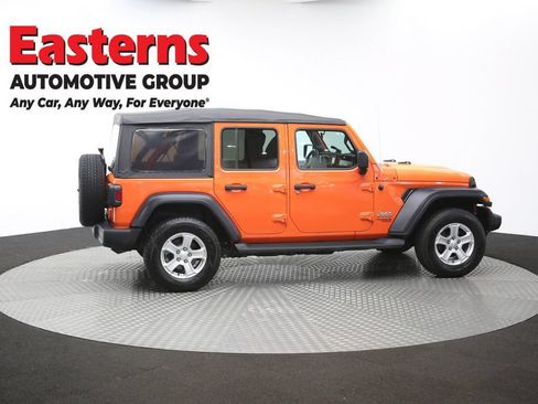 Used 2018 Jeep Wrangler Unlimited Sport S AWD/4WD image 42