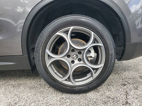 Used 2022 Alfa Romeo Stelvio Sprint image 28