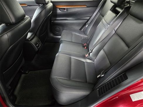 Used 2013 Lexus ES 300h w/ Luxury Pkg image 15