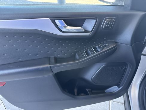 Used 2020 Ford Escape SEL image 21