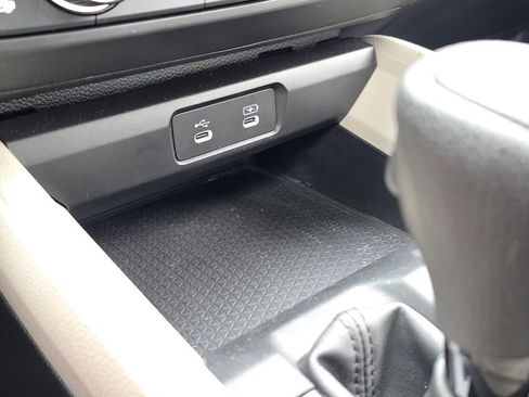 Used 2025 Honda Accord SE image 31