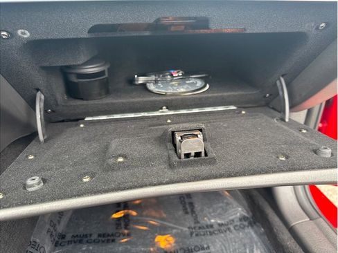 Used 2002 Ford Thunderbird image 68