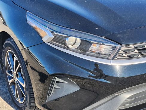 Used 2024 Kia Forte LXS image 9