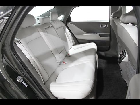 Certified 2024 Hyundai Ioniq 6 SEL AWD/4WD image 18