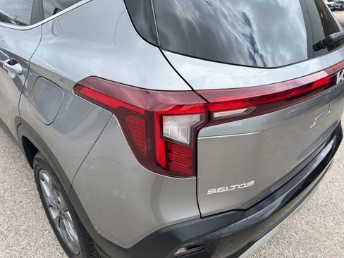 Certified 2024 Kia Seltos S image 37