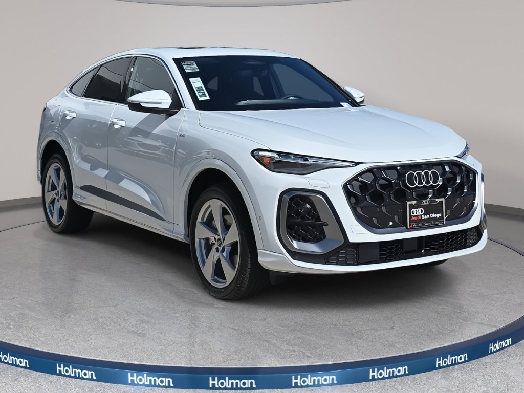 Used 2025 Audi Q5 Premium Plus w/ Premium Plus AWD/4WD image 1