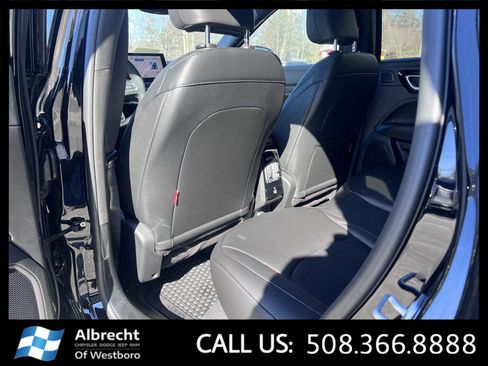 New 2026 Jeep Compass Trailhawk w/ Sun, Sound & Navigation Group image 11