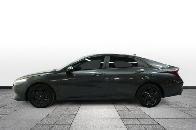 Used 2023 Hyundai Elantra SEL FWD image 4